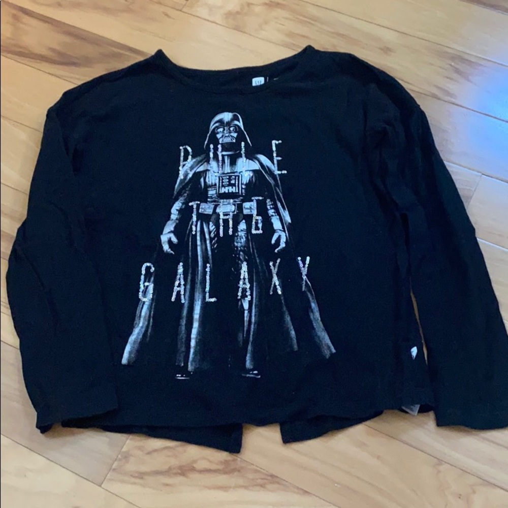 Gap long sleeve T Darth Vader sequins Sz M.